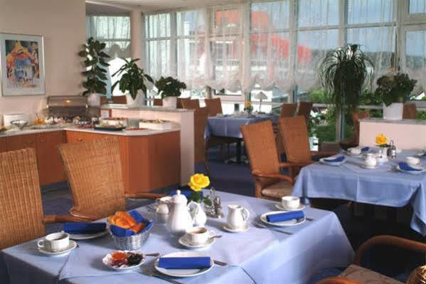 Hotel Arkadia Friedrichsdorf Esterno foto